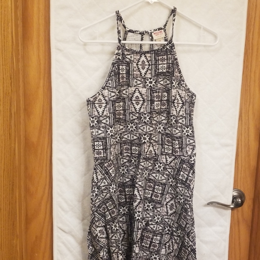 💕 Fit and flair black and grey graphic dress💕